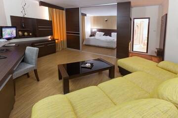 Фото номера Суперлюкс Отель Family Hotel Hebar г. Батак 5