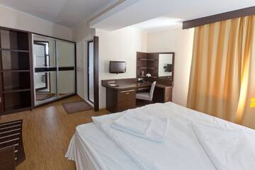 Фото номера Двухместный номер с 1 кроватью Отель Family Hotel Hebar г. Батак 6