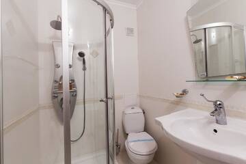 Фото номера Люкс Отель Family Hotel Hebar г. Батак 8
